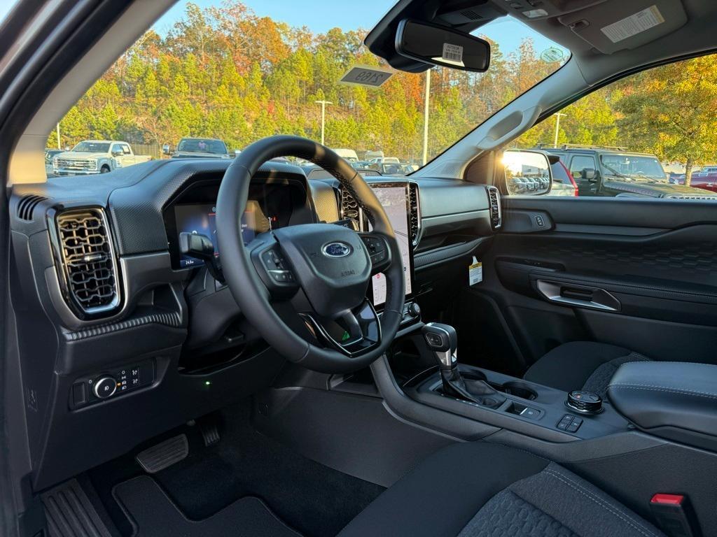 new 2025 Ford Ranger car, priced at $38,990