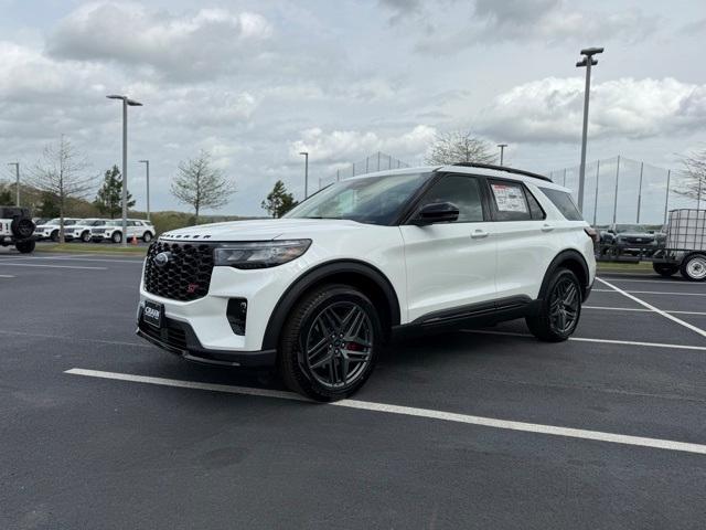new 2025 Ford Explorer car, priced at $54,370