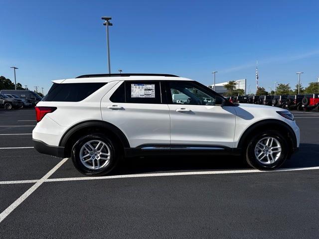 new 2025 Ford Explorer car, priced at $39,964