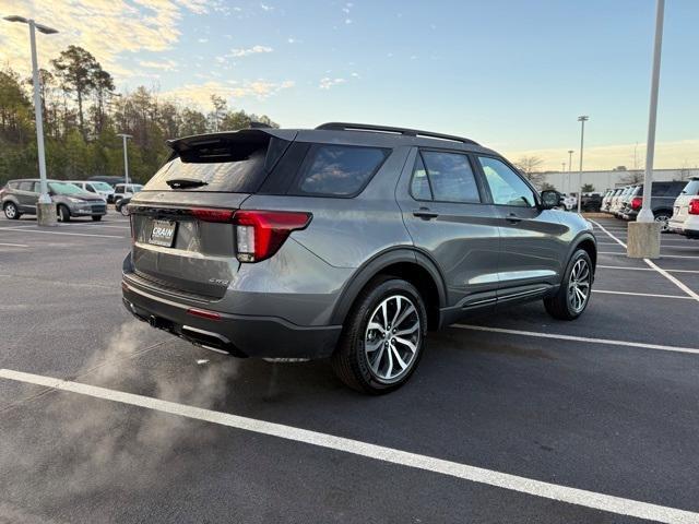 new 2025 Ford Explorer car, priced at $46,553