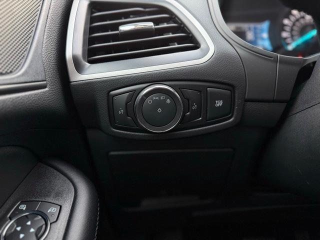 new 2024 Ford Edge car, priced at $33,960