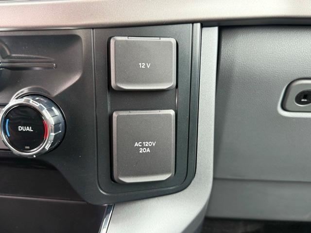 new 2025 Ford F-150 car, priced at $51,273