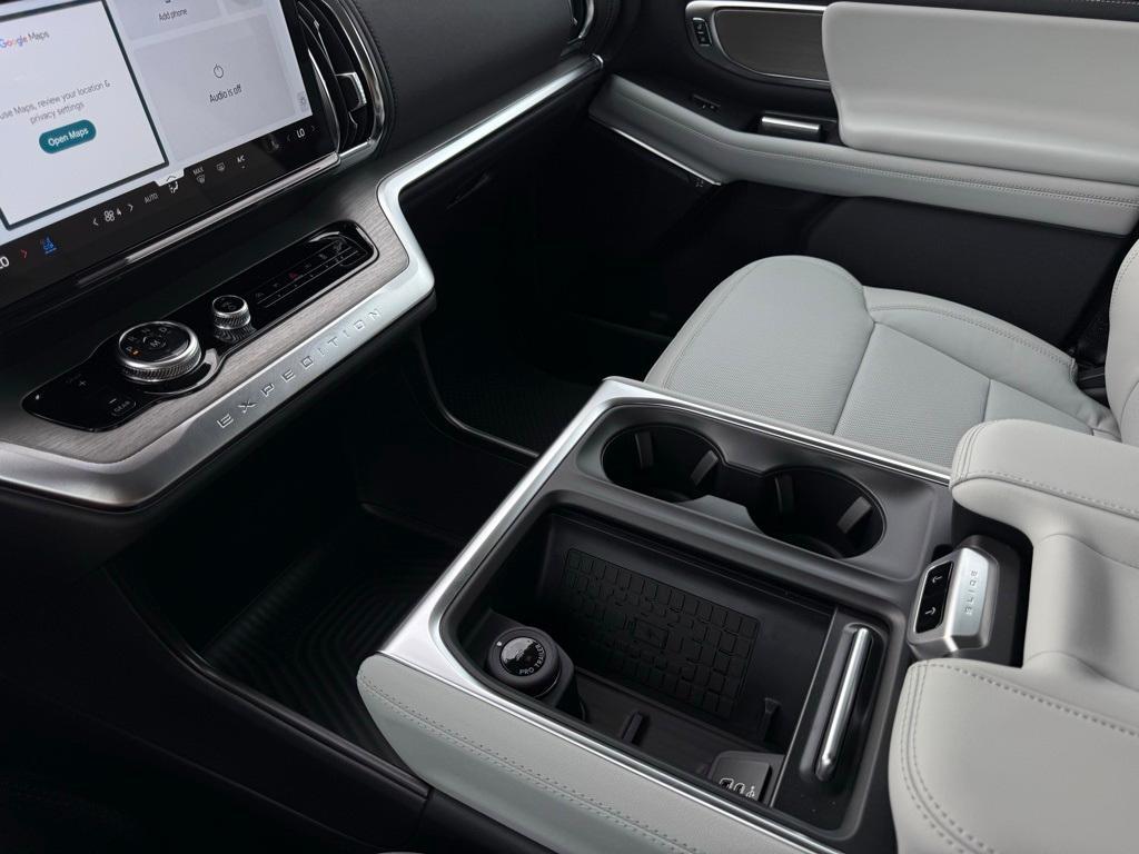 new 2025 Ford Expedition Max car, priced at $80,190