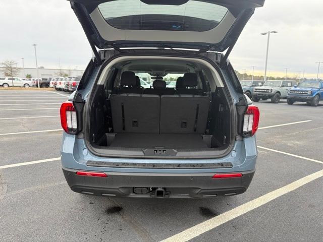 new 2025 Ford Explorer car, priced at $38,982