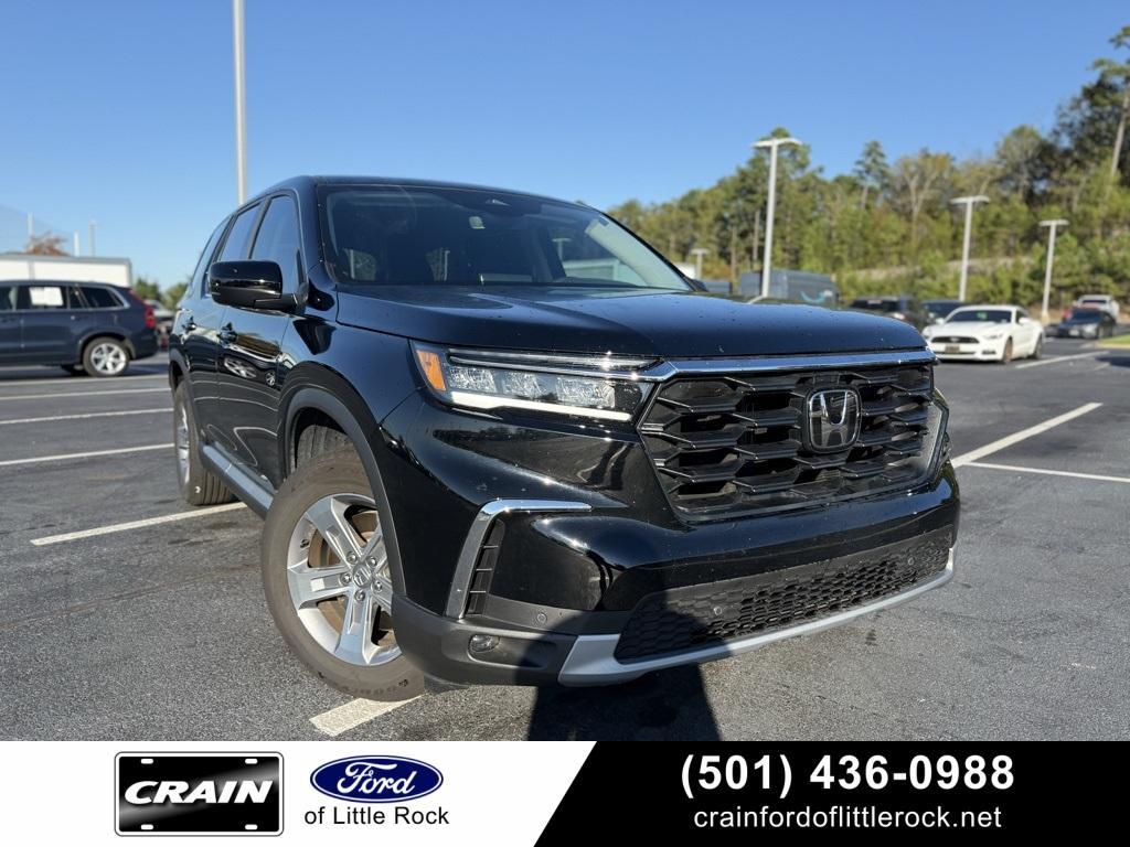 used 2025 Honda Pilot car, priced at $44,870