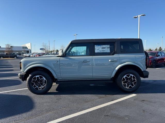 new 2024 Ford Bronco car, priced at $52,877