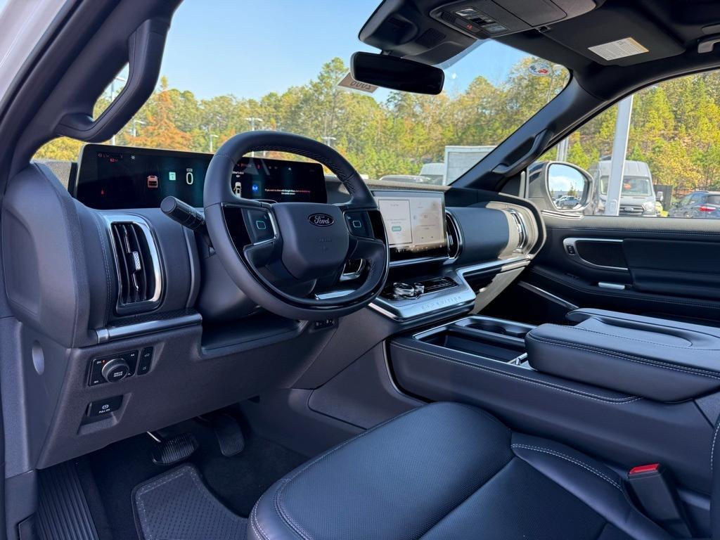 new 2025 Ford Expedition car, priced at $79,990