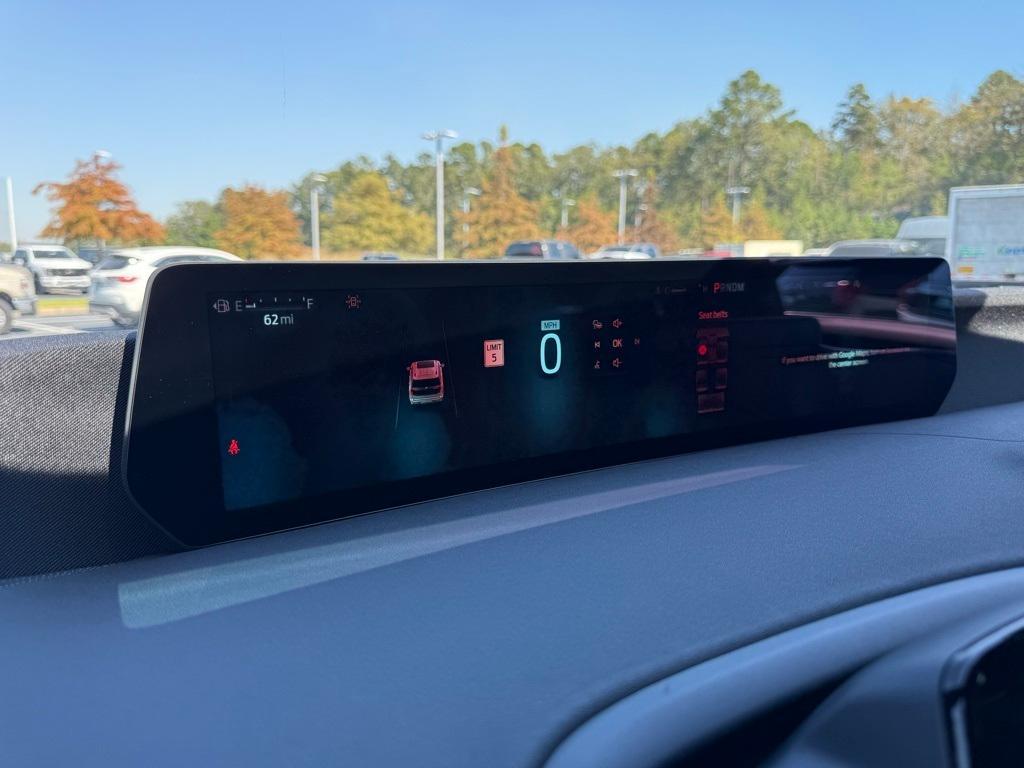 new 2025 Ford Expedition car, priced at $79,990