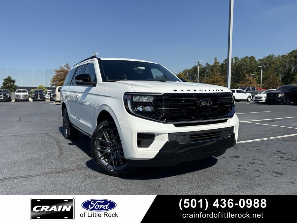 new 2025 Ford Expedition car, priced at $81,990