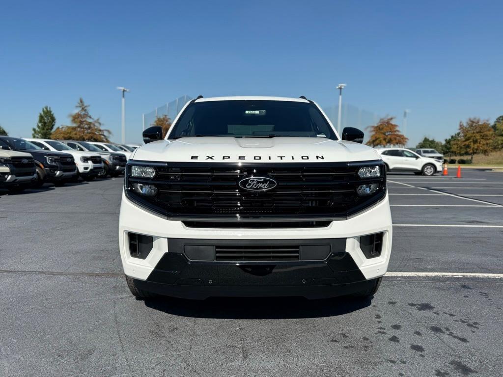 new 2025 Ford Expedition car, priced at $79,990