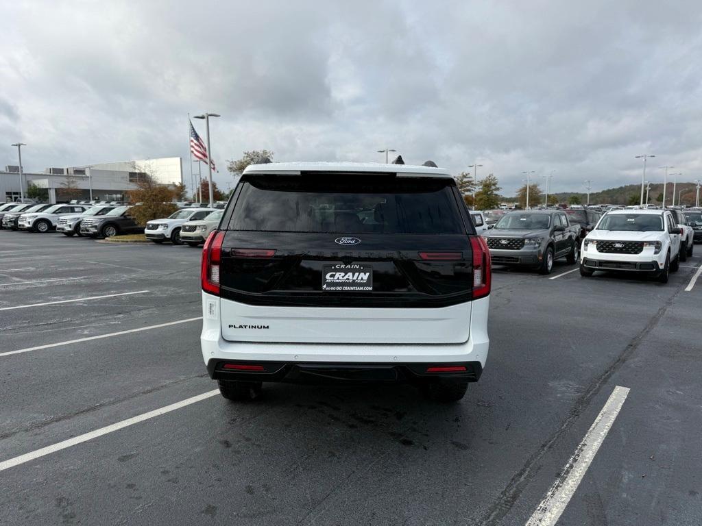 new 2025 Ford Expedition car, priced at $79,990