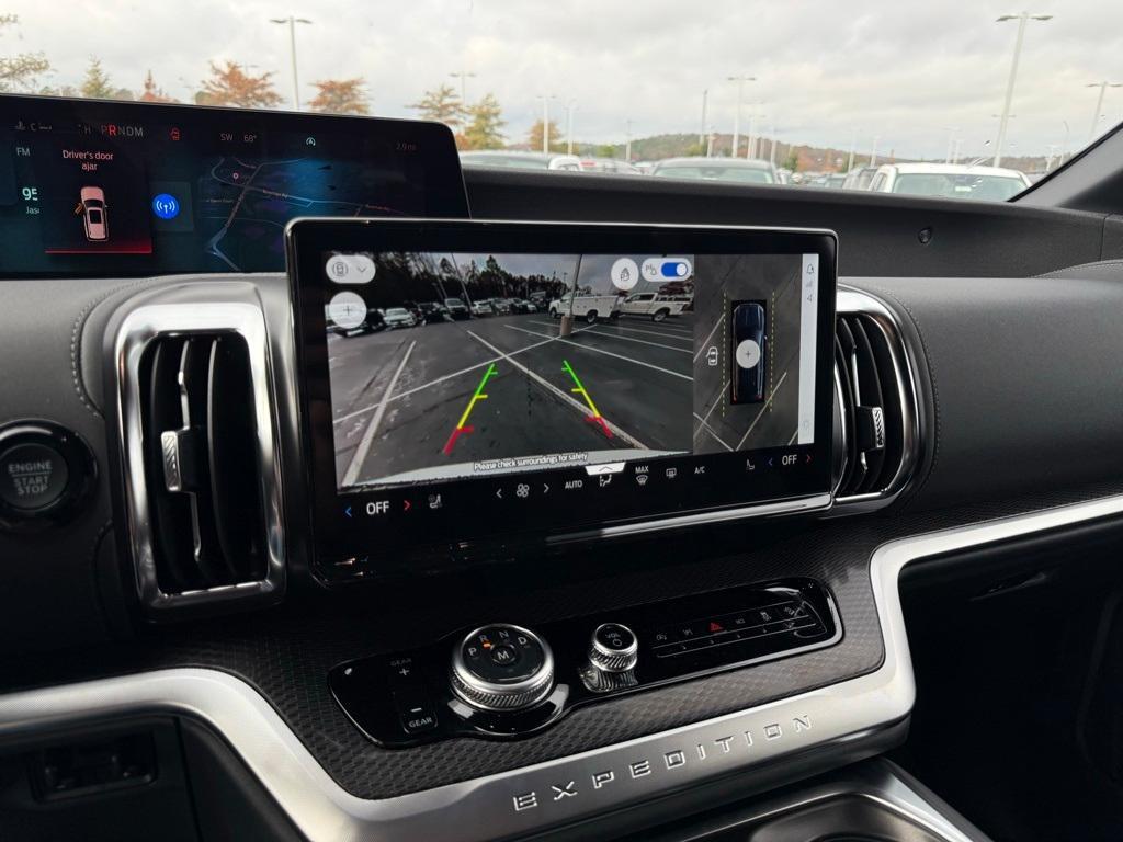 new 2025 Ford Expedition car, priced at $79,990