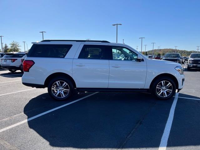 new 2024 Ford Expedition Max car, priced at $75,289