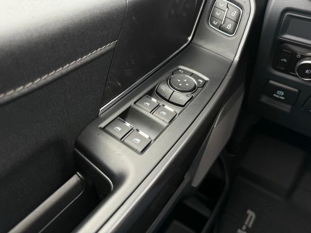 new 2025 Ford F-150 car, priced at $61,534