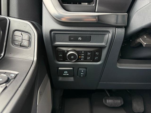 new 2025 Ford F-150 car, priced at $61,534