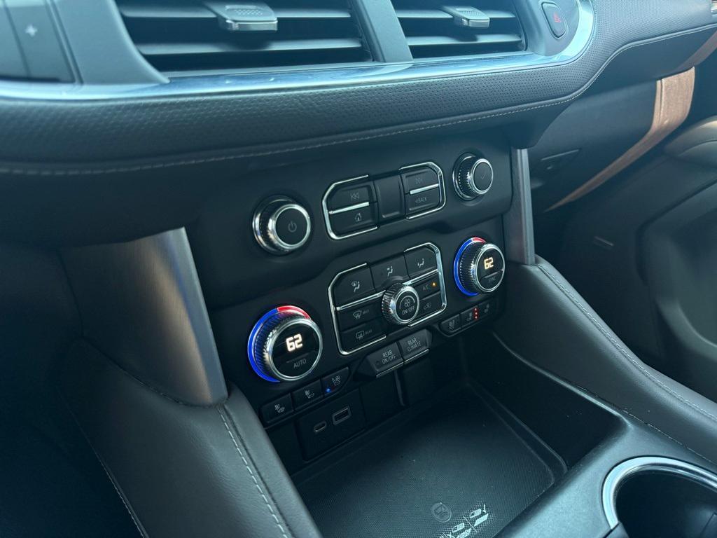 used 2021 GMC Yukon car, priced at $37,220