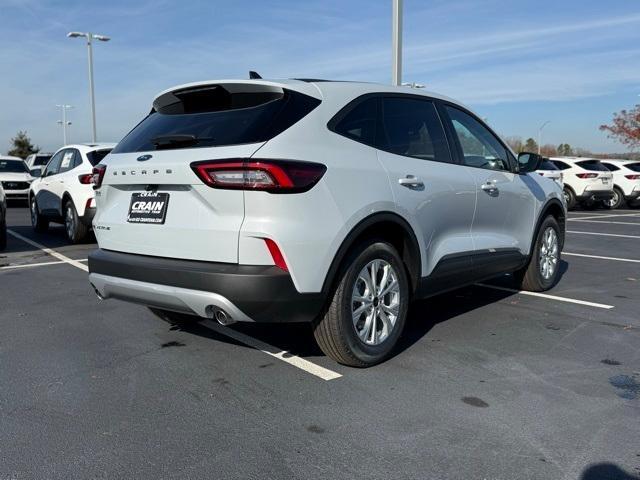 new 2025 Ford Escape car, priced at $29,398