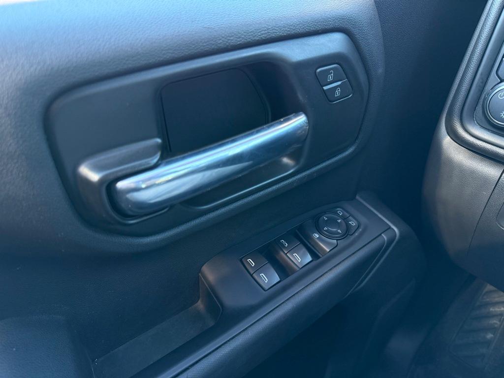 used 2022 Chevrolet Silverado 1500 car, priced at $31,934