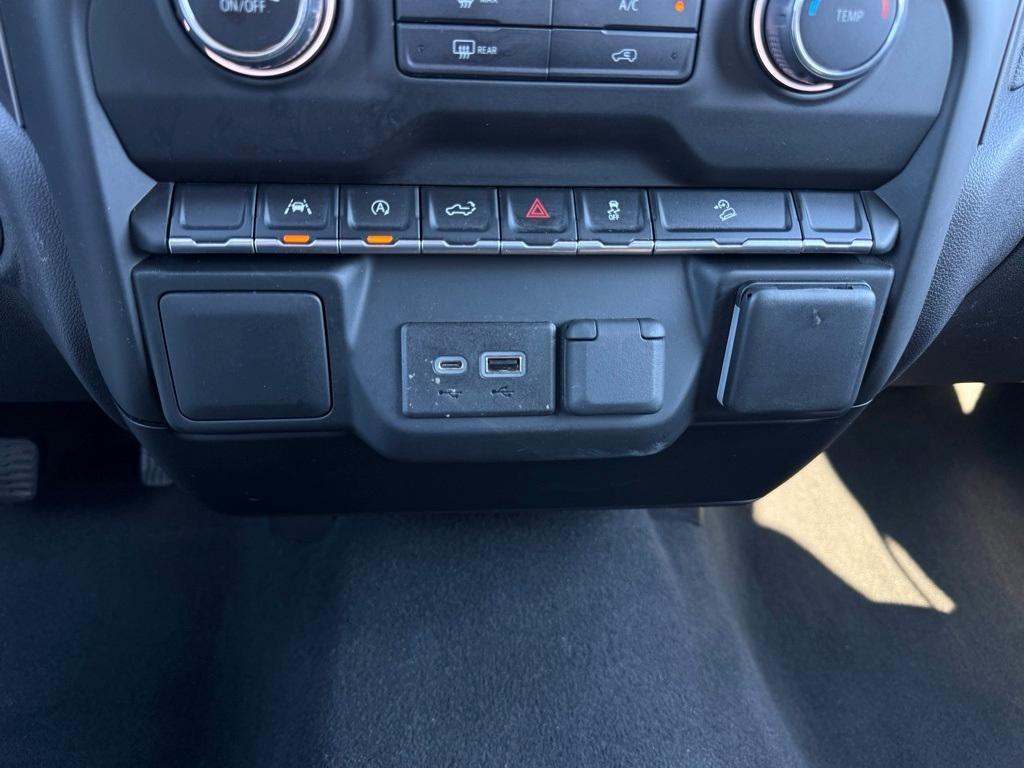 used 2022 Chevrolet Silverado 1500 car, priced at $31,934