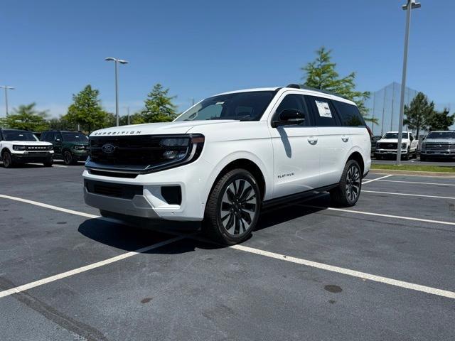new 2025 Ford Expedition car, priced at $79,235