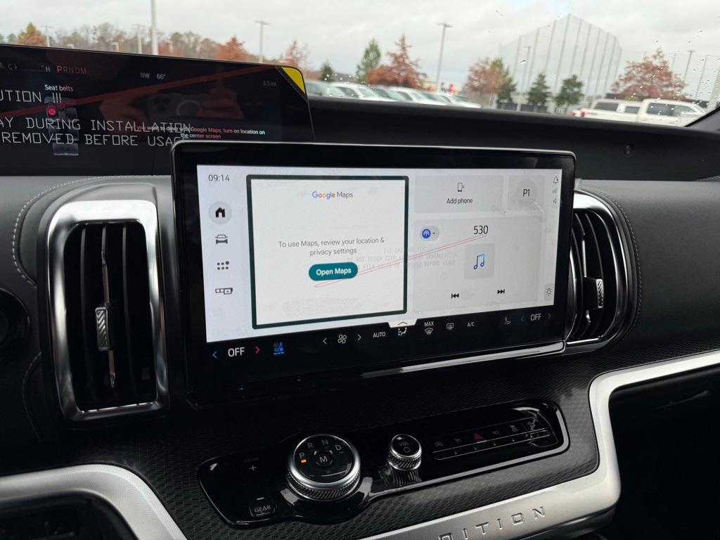 new 2025 Ford Expedition car, priced at $79,990