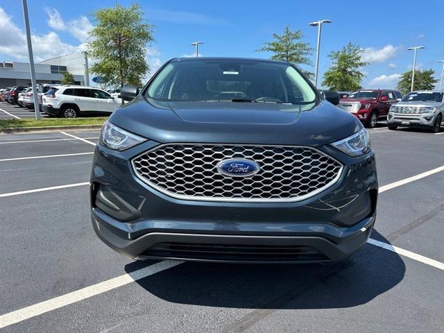 new 2024 Ford Edge car, priced at $30,855