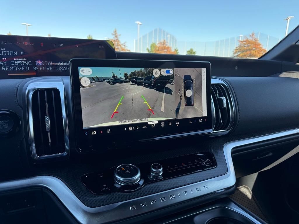 new 2025 Ford Expedition car, priced at $79,990