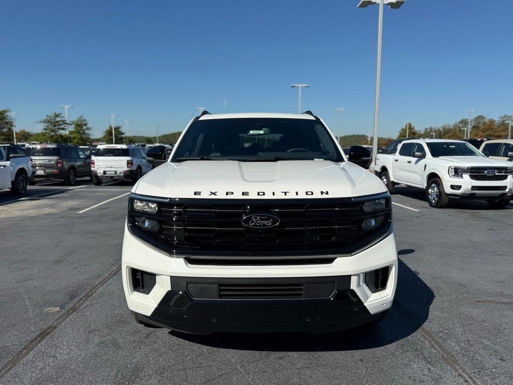 new 2025 Ford Expedition car, priced at $79,990