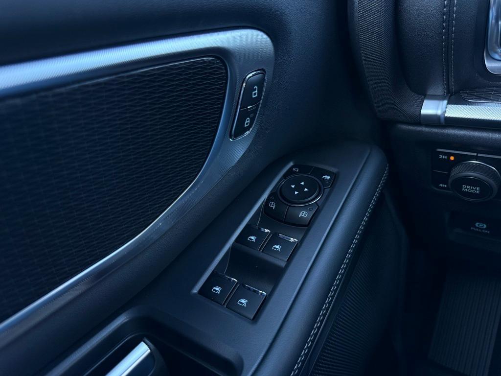 new 2025 Ford Expedition car, priced at $79,990