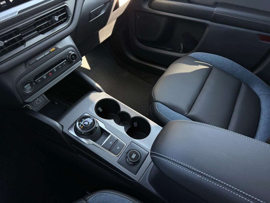new 2025 Ford Bronco Sport car, priced at $35,990