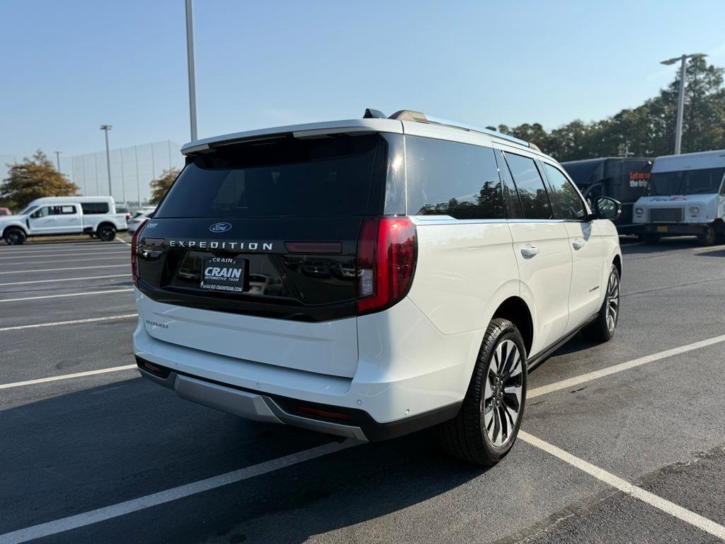 new 2025 Ford Expedition car, priced at $78,090