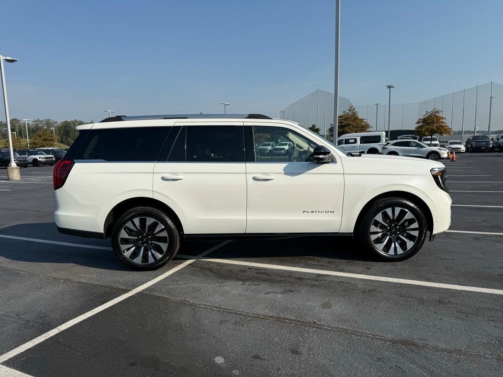 new 2025 Ford Expedition car, priced at $78,090
