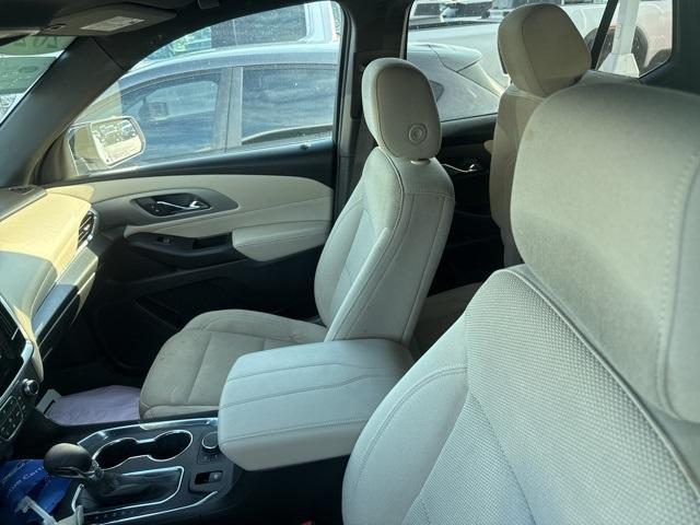 used 2023 Chevrolet Traverse car, priced at $27,551