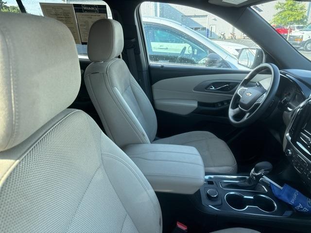 used 2023 Chevrolet Traverse car, priced at $27,551