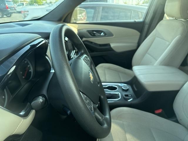 used 2023 Chevrolet Traverse car, priced at $27,551
