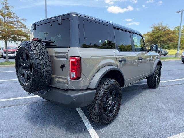 new 2025 Ford Bronco car, priced at $48,368