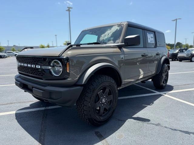 new 2025 Ford Bronco car, priced at $48,368
