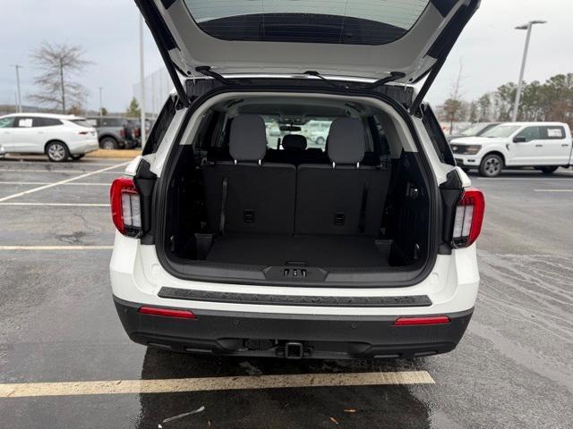 new 2025 Ford Explorer car, priced at $41,133