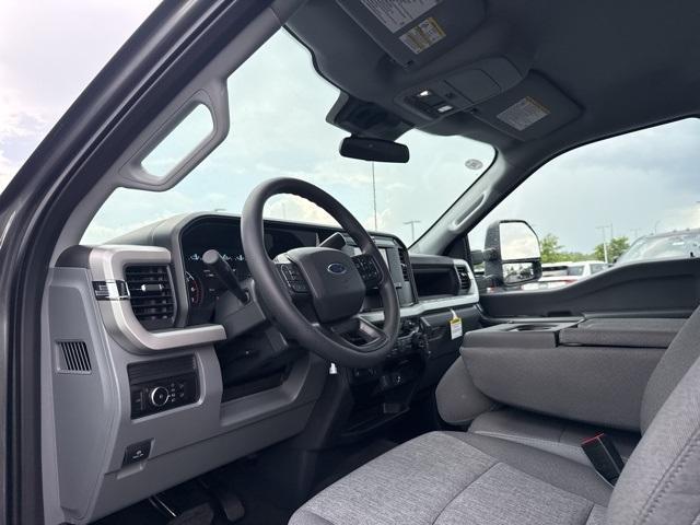 new 2025 Ford F-250 car, priced at $57,220