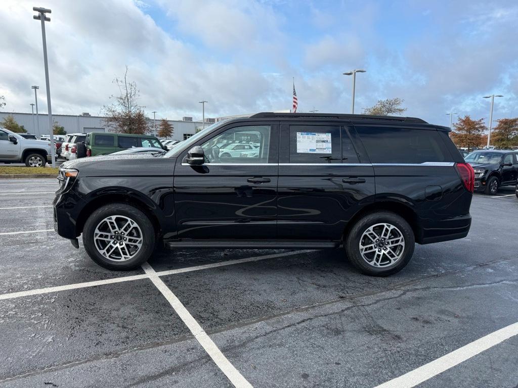 new 2025 Ford Expedition car, priced at $67,990