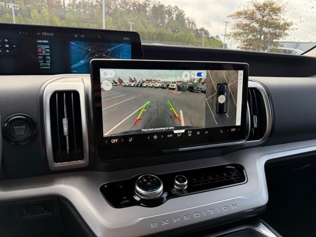 new 2025 Ford Expedition car, priced at $67,990