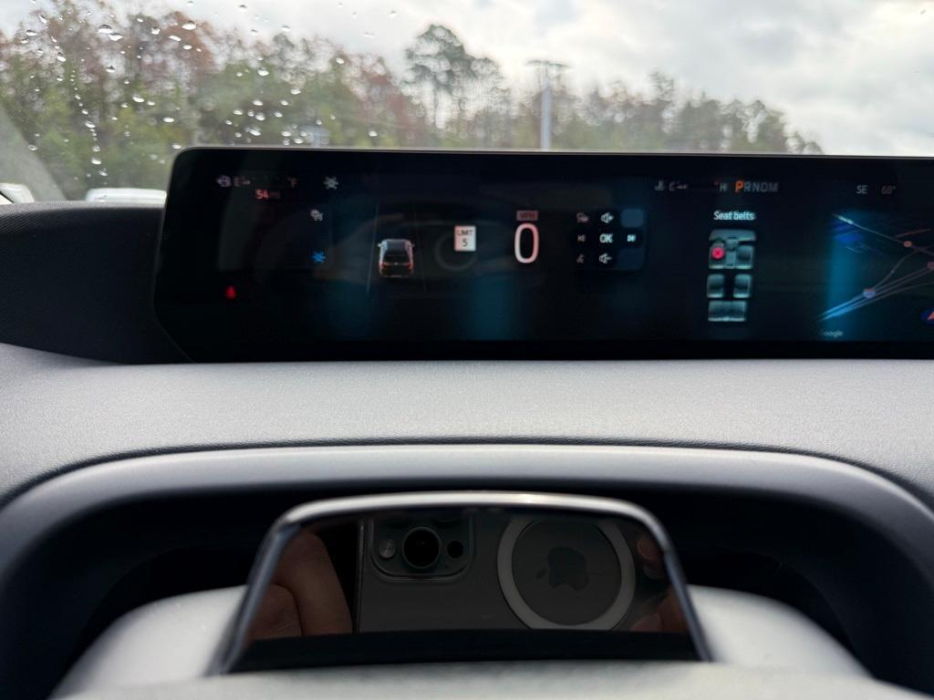 new 2025 Ford Expedition car, priced at $67,990