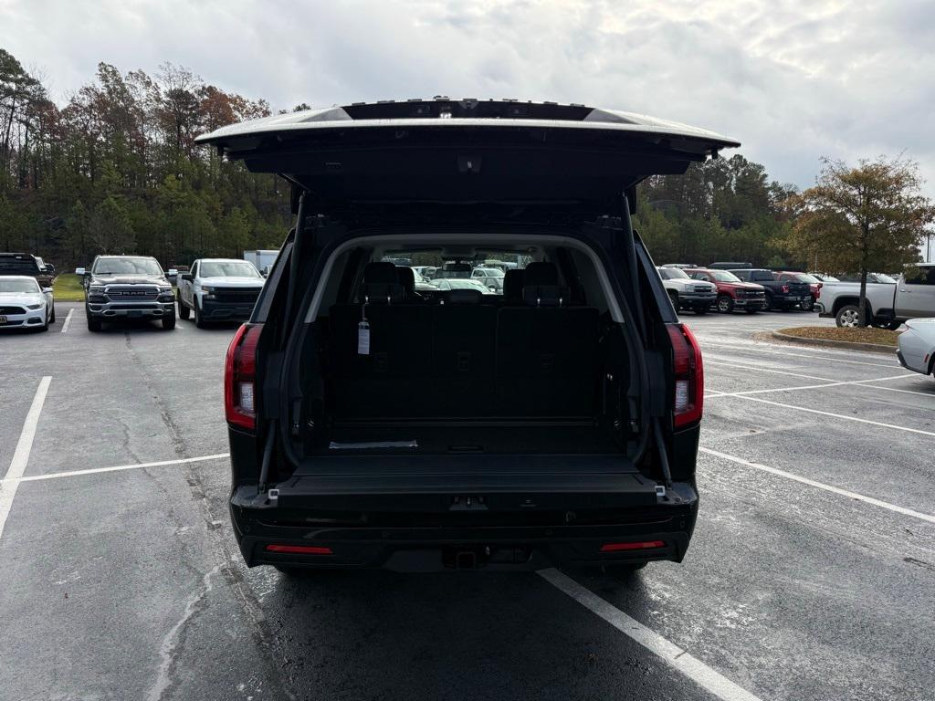 new 2025 Ford Expedition car, priced at $67,990