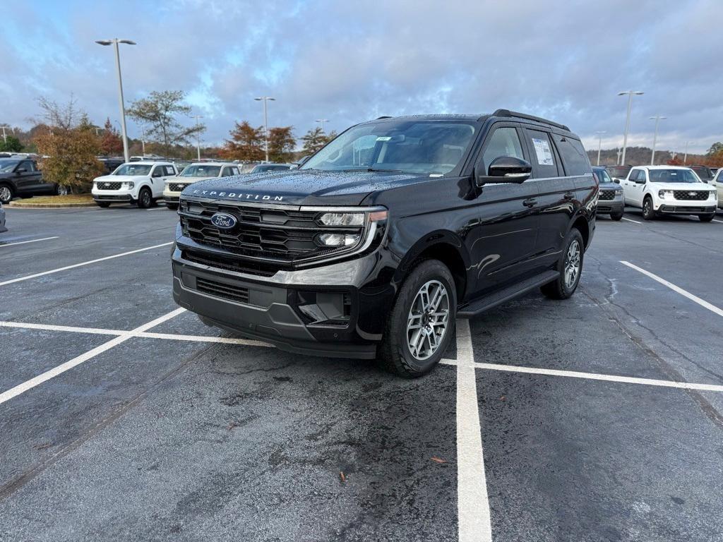 new 2025 Ford Expedition car, priced at $67,990