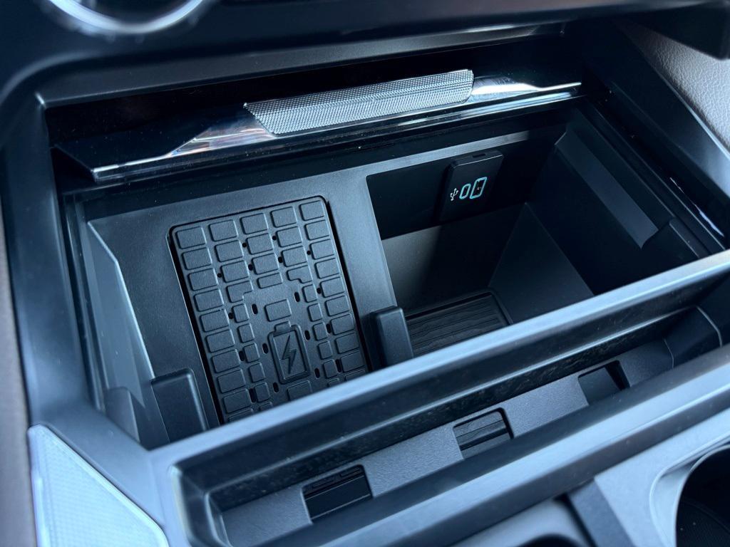 new 2025 Ford F-250 car, priced at $85,890