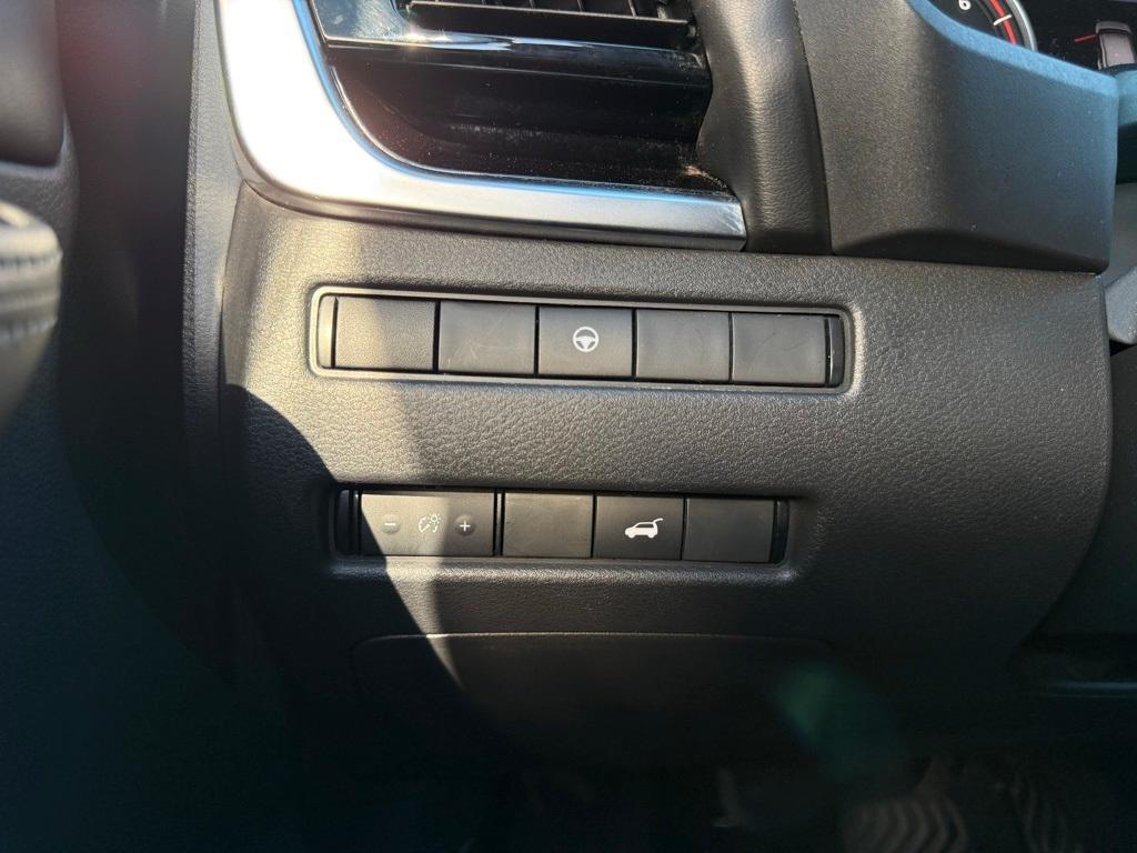 used 2022 Nissan Rogue car, priced at $23,487