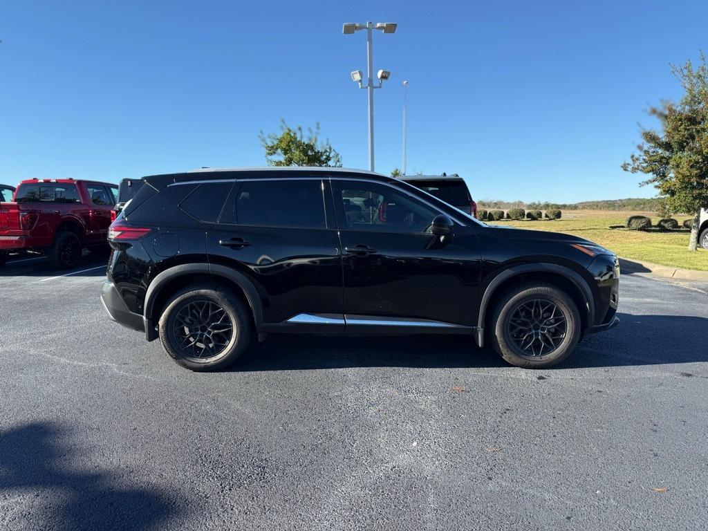 used 2022 Nissan Rogue car, priced at $23,487