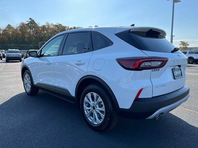 new 2025 Ford Escape car, priced at $27,189