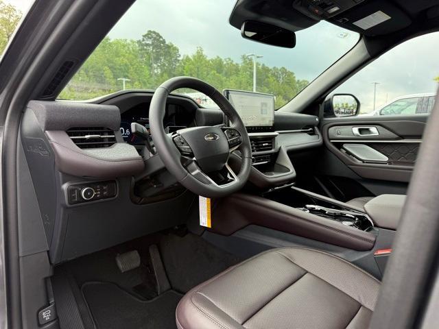 new 2025 Ford Explorer car