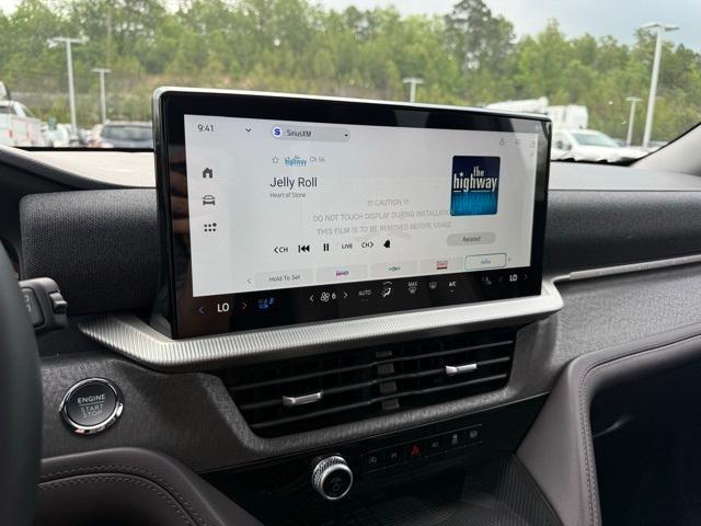 new 2025 Ford Explorer car